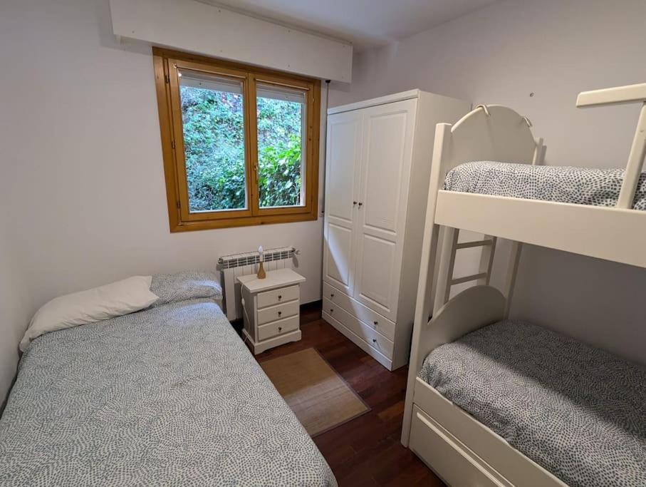 Casa De Claudia Comillas- Jardin Privado - A 10 Metros Del Capricho De Gaudi エクステリア 写真