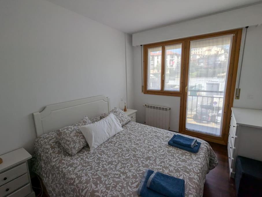 Casa De Claudia Comillas- Jardin Privado - A 10 Metros Del Capricho De Gaudi エクステリア 写真